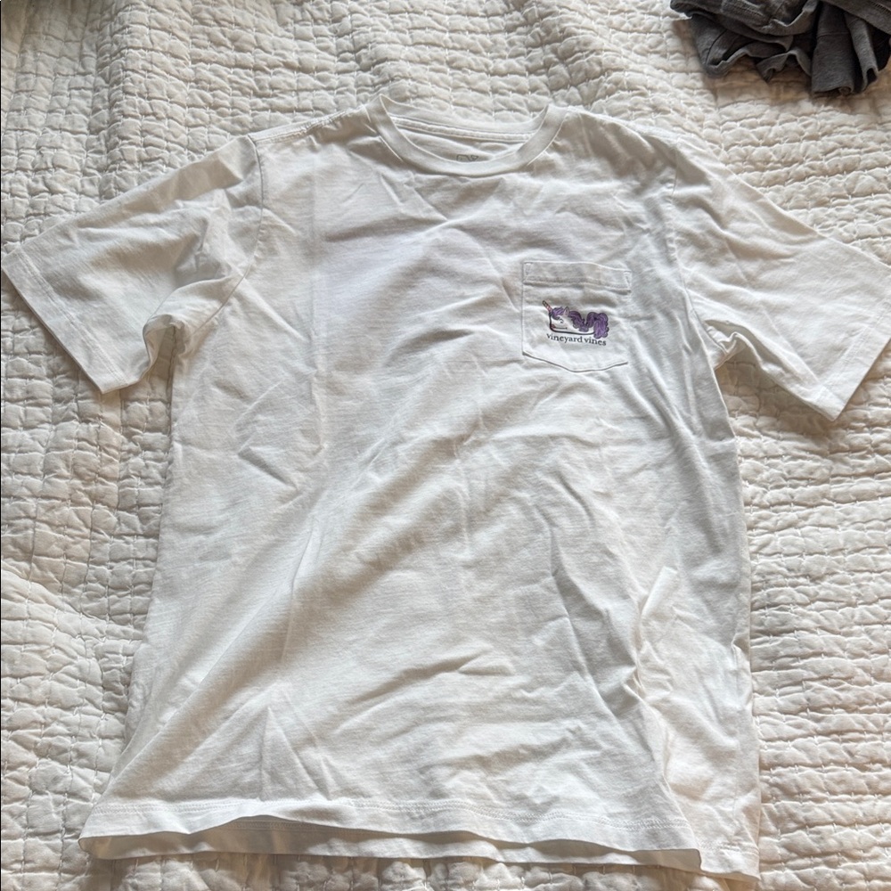 Vineyard Vines girls tee